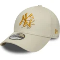beige-bojd-justerbar-keps-med-gul-logotyp-9forty-floral-icon-fran-new-york-yankees-mlb-av-new-era