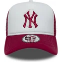 vit-och-rod-trucker-keps-med-rod-e-frame-world-series-logotyp-fran-new-york-yankees-mlb-av-new-era