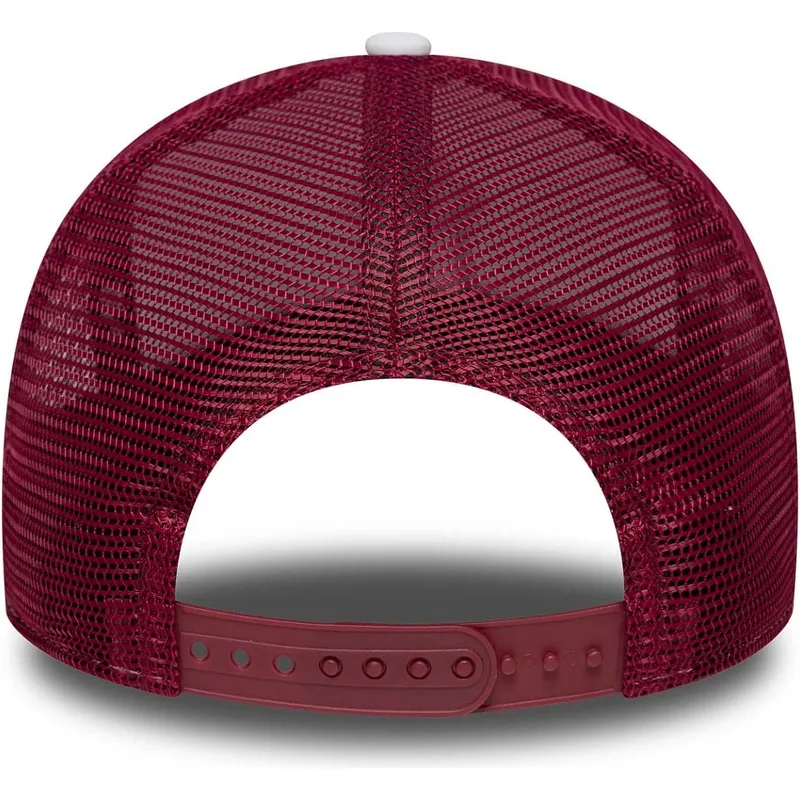 vit-och-rod-trucker-keps-med-rod-e-frame-world-series-logotyp-fran-new-york-yankees-mlb-av-new-era