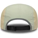justerbar-beige-och-gron-bojd-keps-runner-tech-fran-new-era