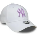 vit-justerbar-kurvad-keps-for-dam-med-lila-logotyp-9forty-league-essential-fran-new-york-yankees-mlb-av-new-era