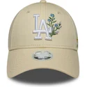 beige-justerbar-kurvkeps-for-kvinnor-9forty-floral-icon-los-angeles-dodgers-mlb-fran-new-era