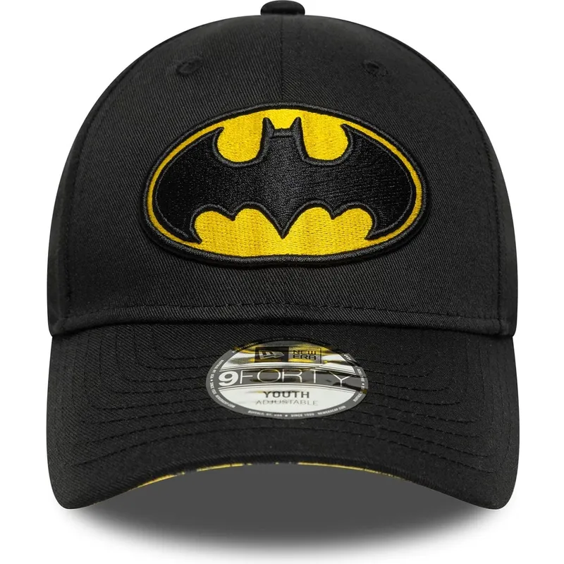 svart-justerbar-kurvad-keps-for-barn-9forty-all-over-print-av-batman-dc-comics-fran-new-era