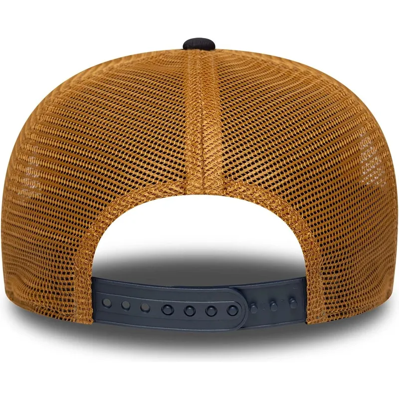 new-york-yankees-mlb-new-era-9seventy-stretch-snap-djuppraglad-logotyp-marinbla-och-brun-truckerkeps