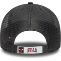 justerbar-gra-truckerkeps-med-gra-logga-9forty-chicago-bulls-nba-fran-new-era