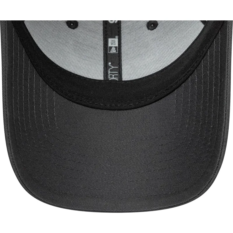 justerbar-gra-truckerkeps-med-gra-logga-9forty-chicago-bulls-nba-fran-new-era