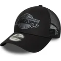 justerbar-svart-truckerkeps-med-gra-logotyp-9forty-los-angeles-lakers-nba-fran-new-era
