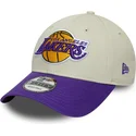 beige-och-violett-justerbar-9forty-contrast-patch-keps-med-bojd-skarm-los-angeles-lakers-nba-fran-new-era
