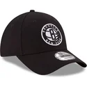 justerbar-svart-bojd-keps-for-barn-9forty-the-league-brooklyn-nets-nba-fran-new-era