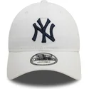 new-era-mlb-new-york-yankees-9twenty-core-classic-vit-justerbar-bojd-keps-med-bla-logotyp