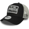 svart-och-vit-trucker-keps-a-frame-patch-fran-new-york-yankees-mlb-av-new-era