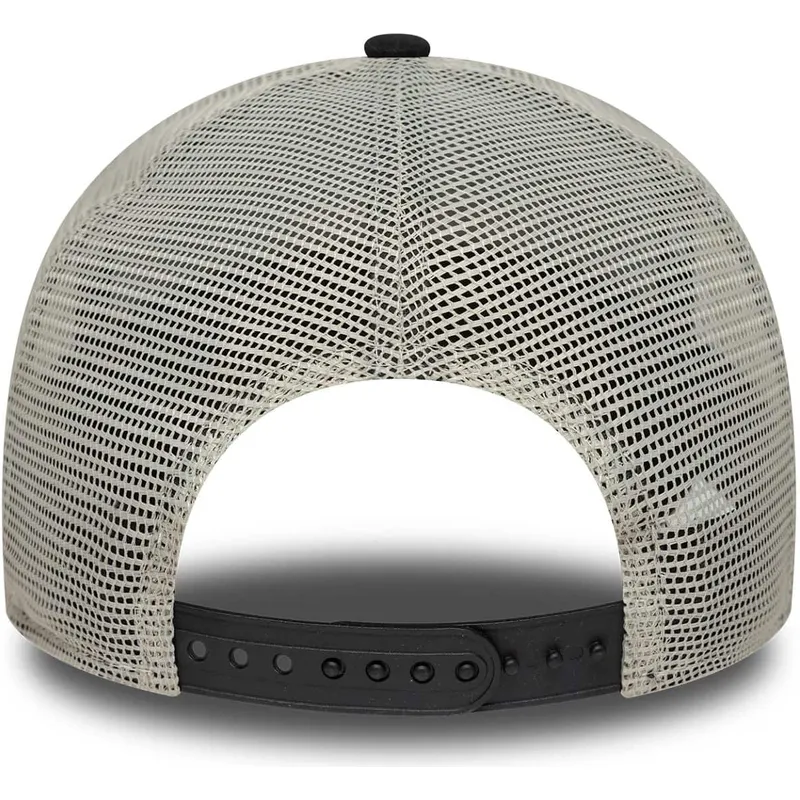 svart-och-vit-trucker-keps-a-frame-patch-fran-new-york-yankees-mlb-av-new-era