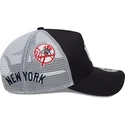 new-era-new-york-yankees-mlb-morkbla-och-vit-a-frame-multi-patch-truckerkeps