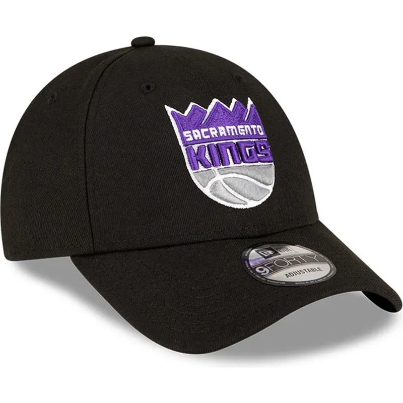 svart-justerbar-kurvad-keps-9forty-the-league-fran-sacramento-kings-nba-av-new-era