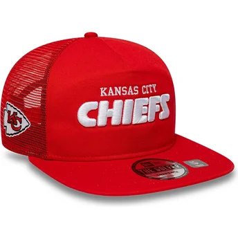 Röd platt truckerkeps Golfer International Series Games 2024 Kansas City Chiefs NFL från New Era
