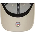 beige-justerbar-bojd-keps-med-vit-logotyp-9forty-league-essential-new-york-yankees-mlb-fran-new-era