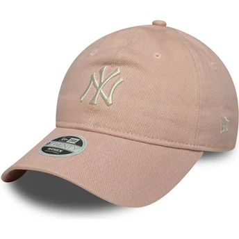 Justerbar rosa böjd keps för kvinnor 9TWENTY Dye Denim New York Yankees MLB från New Era