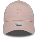 justerbar-rosa-bojd-keps-for-kvinnor-med-rosa-logotyp-9twenty-mini-washed-fran-new-york-yankees-mlb-av-new-era
