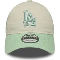 beige-och-gron-justerbar-kurvad-keps-for-kvinnor-9twenty-world-series-cooperstown-los-angeles-dodgers-mlb-fran-new-era