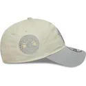 new-era-new-york-yankees-mlb-world-series-cooperstown-9twenty-beige-och-gra-justerbar-damkeps