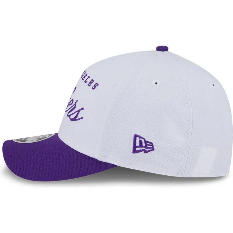 vit-och-lila-kurvad-keps-snapback-9forty-m-crown-draft-2025-fran-los-angeles-lakers-nba-av-new-era