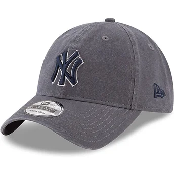 New York Yankees MLB New Era 9TWENTY Core Classics grå justerbar böjd keps med blå logotyp