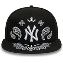 svart-platt-keps-justerad-59fifty-paisley-fran-new-york-yankees-mlb-av-new-era