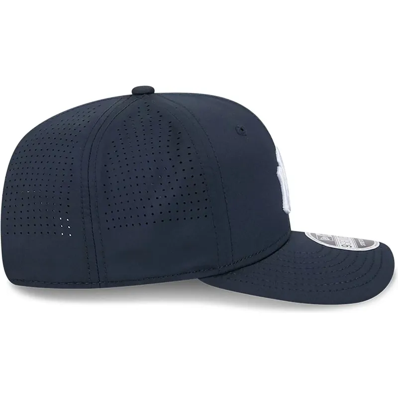 morkbla-kurvad-keps-snapback-9seventy-stretch-snap-perf-new-york-yankees-mlb-fran-new-era