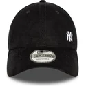 svart-bojd-justerbar-keps-9forty-flawless-cord-fran-new-york-yankees-mlb-av-new-era