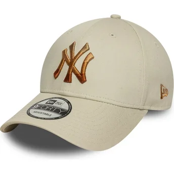 Beige justerbar böjd keps med brunt logo 9FORTY Ombre Infill av New York Yankees MLB från New Era