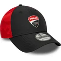 svart-och-rod-justerbar-kurvad-keps-9forty-logo-fran-ducati-motor-motogp-av-new-era