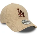beige-justerbar-bojd-keps-med-brunt-los-angeles-dodgers-mlb-logo-9forty-borg-fran-new-era