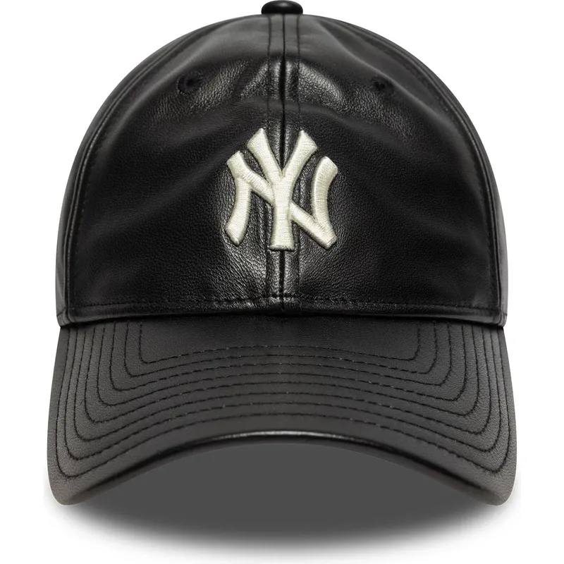 svart-bojd-justerbar-keps-9twenty-leather-fran-new-york-yankees-mlb-av-new-era