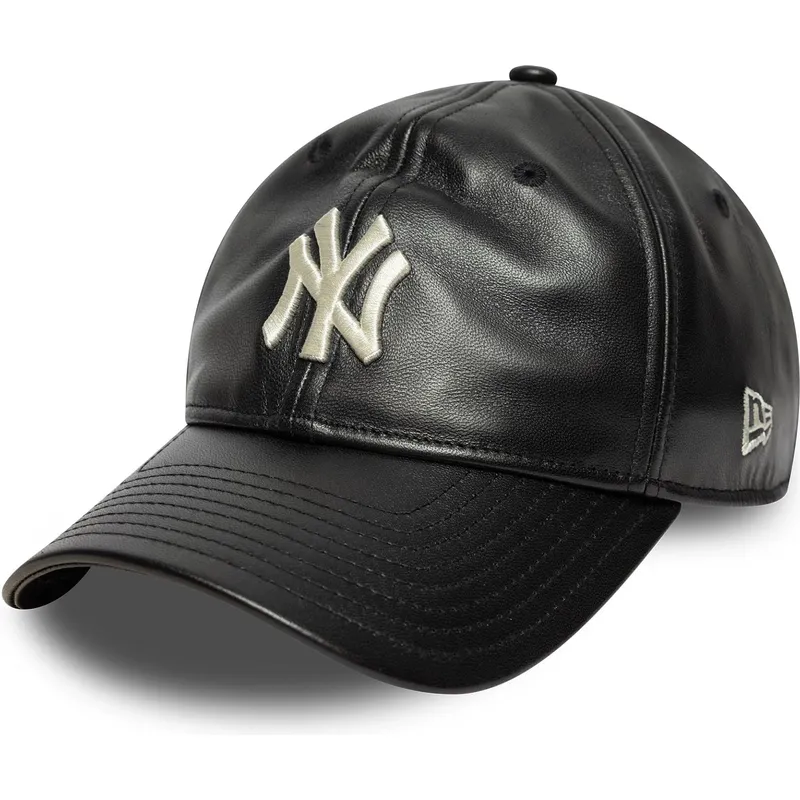 svart-bojd-justerbar-keps-9twenty-leather-fran-new-york-yankees-mlb-av-new-era