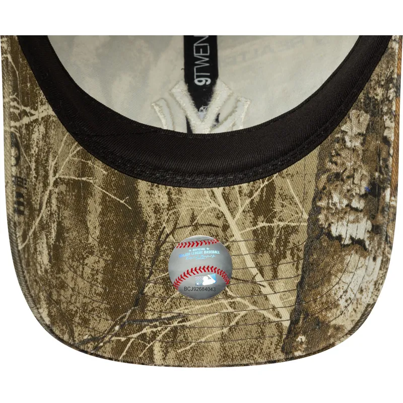 bojd-keps-kamouflage-justerbar-9twenty-realtree-new-york-yankees-mlb-fran-new-era