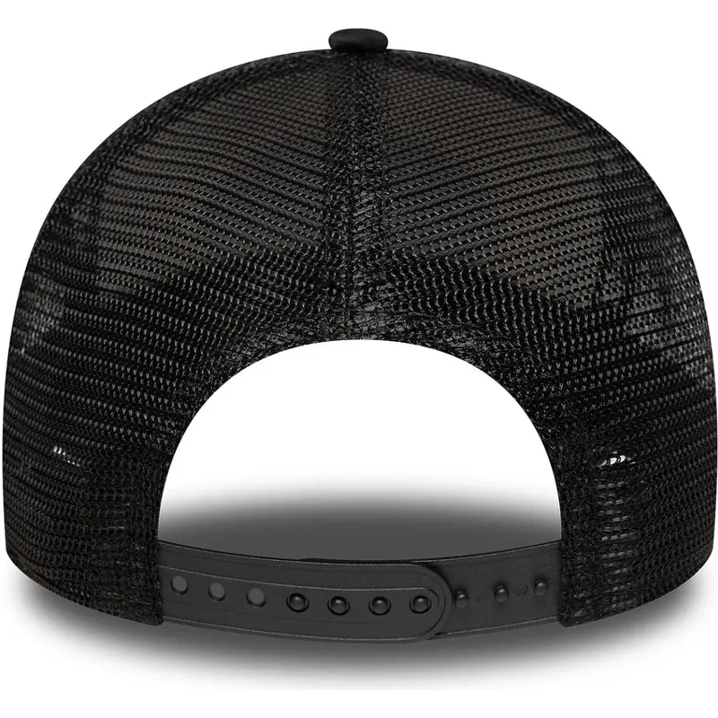 beige-och-svart-trucker-keps-a-frame-foam-oval-patch-fran-new-era