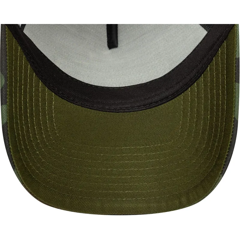 flerfargad-trucker-keps-a-frame-camo-oval-patch-fran-new-era