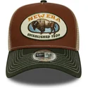 brun-och-gron-trucker-keps-a-frame-animal-patch-med-buffel-fran-new-era