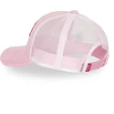 rosa-och-vit-truckerkeps-kylie-p-fran-von-dutch