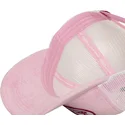 rosa-och-vit-truckerkeps-kylie-p-fran-von-dutch