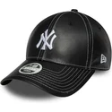 svart-justerbar-kurvad-keps-for-dam-9forty-topstitch-pu-fran-new-york-yankees-mlb-av-new-era