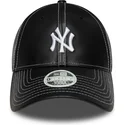 svart-justerbar-kurvad-keps-for-dam-9forty-topstitch-pu-fran-new-york-yankees-mlb-av-new-era