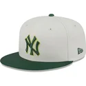 beige-och-gron-justerbar-platt-keps-59fifty-clr-dvlp-med-new-york-yankees-mlb-fran-new-era