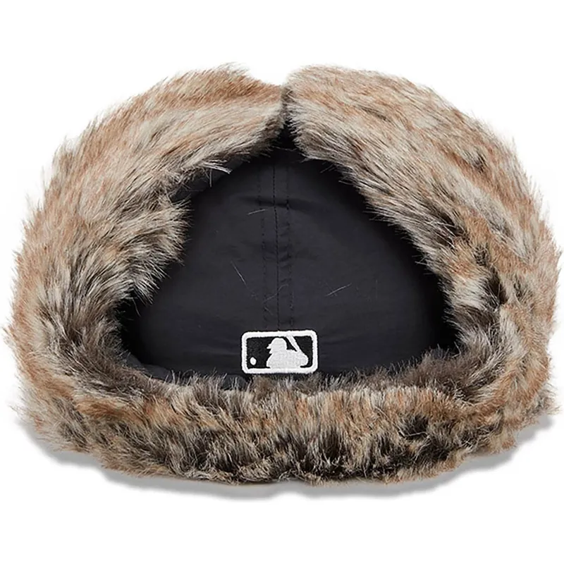 svart-platt-keps-justerad-59fifty-winter-dog-ear-fran-chicago-white-sox-mlb-av-new-era