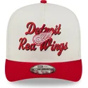 beige-och-rod-kurvad-keps-snapback-9fifty-a-frame-chainstitch-fran-detroit-red-wings-nhl-av-new-era