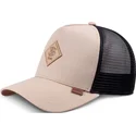 beige-och-svart-truckerkeps-plainlace-hft-fran-djinns