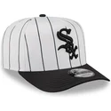 vit-och-svart-bojd-keps-snapback-9fifty-a-frame-satin-pinstripe-fran-chicago-white-sox-mlb-av-new-era