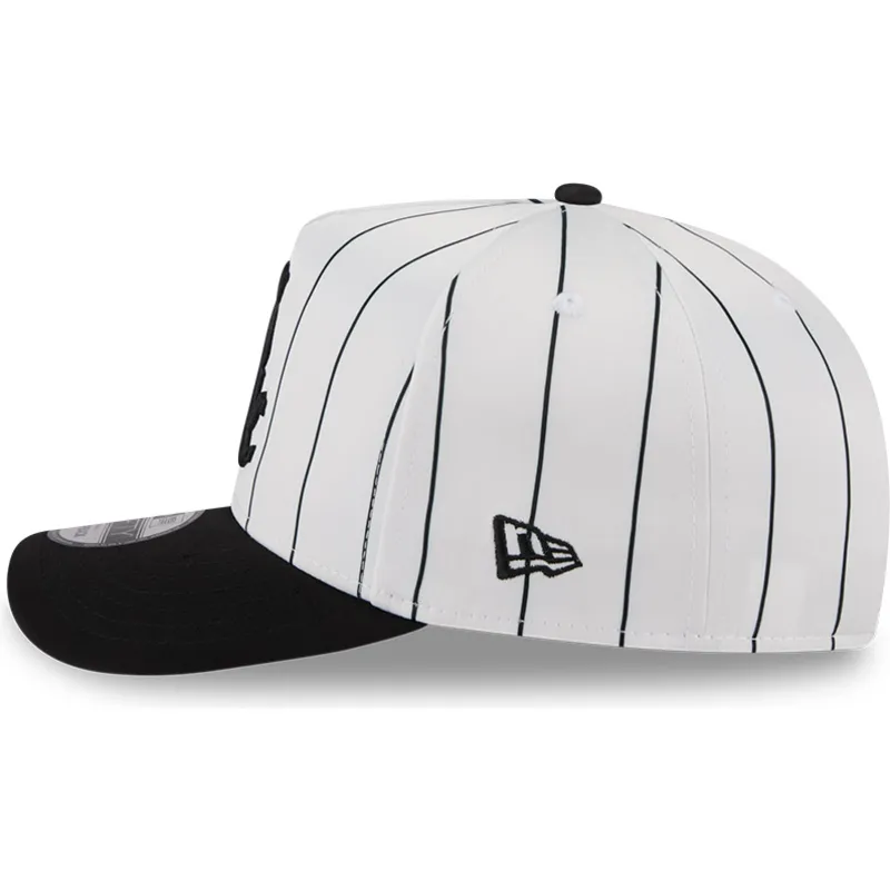 vit-och-svart-bojd-keps-snapback-9fifty-a-frame-satin-pinstripe-fran-chicago-white-sox-mlb-av-new-era