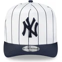 vit-och-marinbla-kurvad-keps-snapback-9fifty-a-frame-satin-pinstripe-new-york-yankees-mlb-fran-new-era