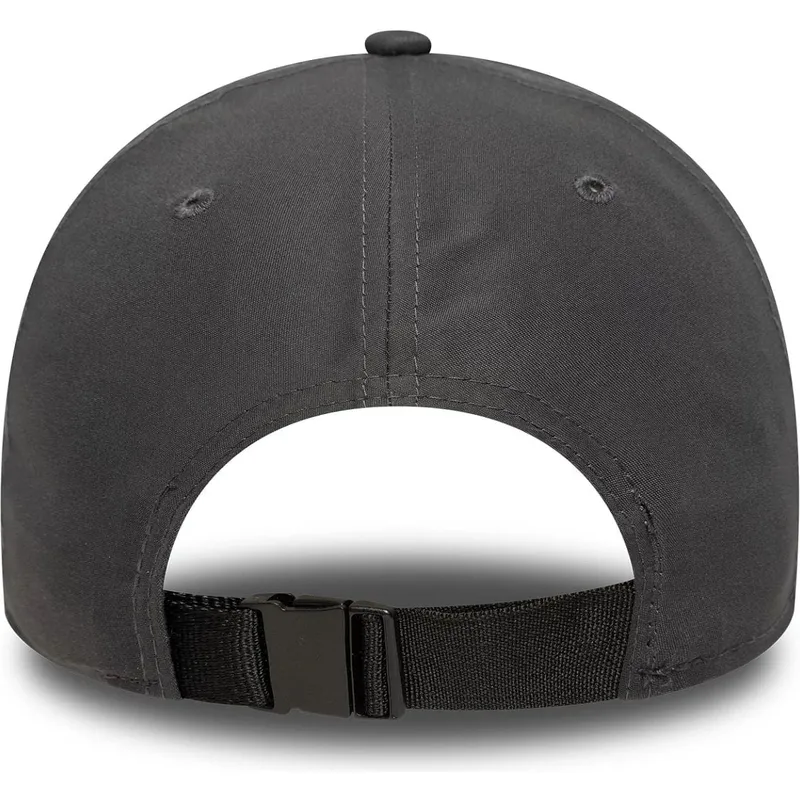 gra-justerbar-kurvad-keps-9forty-pin-los-angeles-lakers-nba-fran-new-era